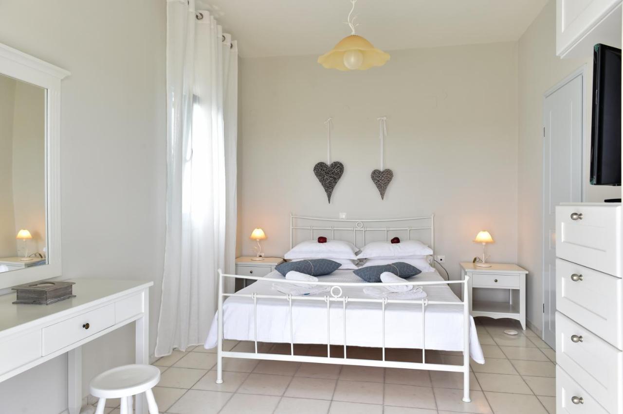 Tonia Apartments Paros Chrisi Akti  Exteriör bild