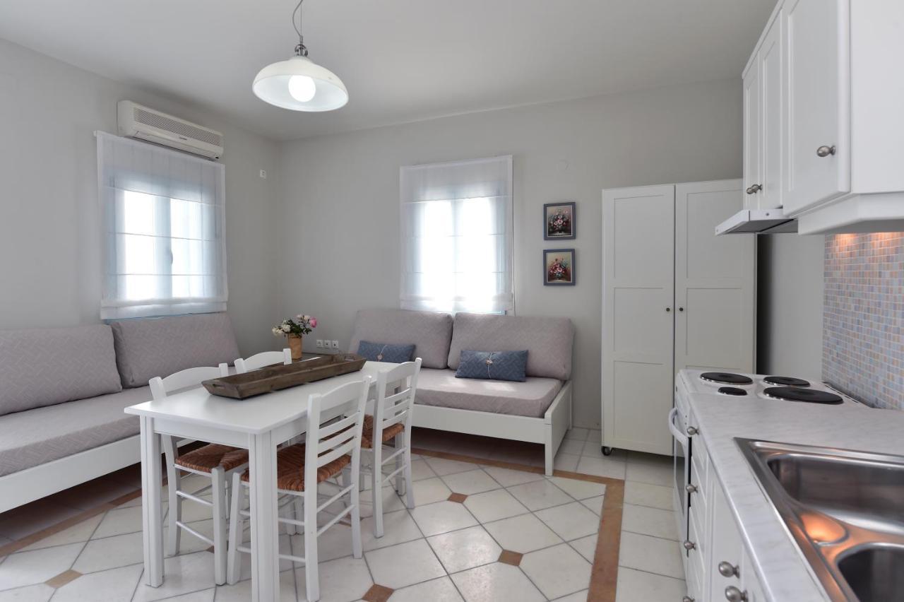 Tonia Apartments Paros Chrisi Akti  Exteriör bild